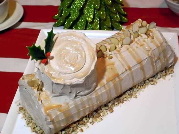 ユールログケーキは、フランスに深く根付いた(しゃれを意図した)伝統です。