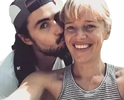   Skådespelaren Ben Schnetzer med flickvännen Kate Hewitt