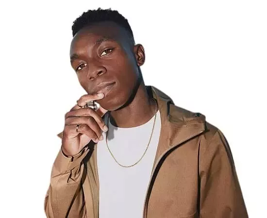 Bel-Air Actor Olly Sholotan Wiki, Años, Altura, Novia & Familia