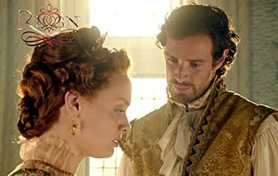   Charlie Carrick dans Reign