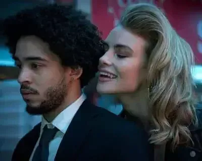   Jorge Lendeborg J avec Lucy Fry