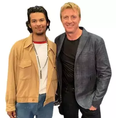   Xolo Mariduena con William Zabka