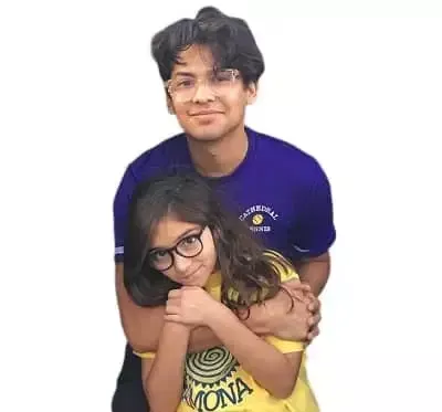   Xolo Mariduena con sua sorella Oshun Ramirez