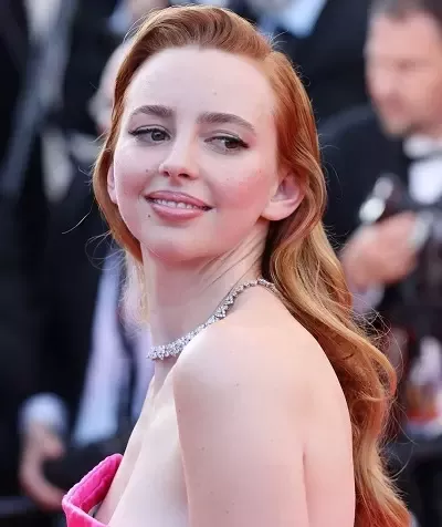   Natasha Bassett na filmskom festivalu u Cannesu