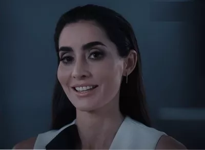   باولا نونيز في دور إيفلين ماركوس في Resident Evil