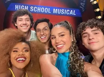   Dara Renee avec High School Musical The Musical - Le casting de la série