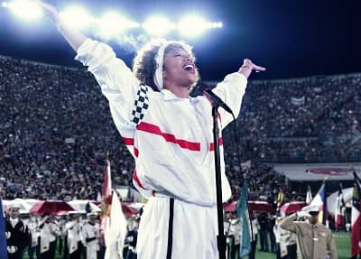   Naomi Ackie, Whitney Houston'da Biriyle Dans Etmek İstiyorum