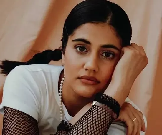 Ayesha Madon Wiki, Años, Novio, Valor neto, Padre, Madre y más