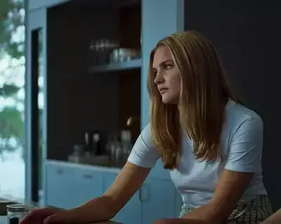   JJ+E Actrice Elsa (hrn Biography)
