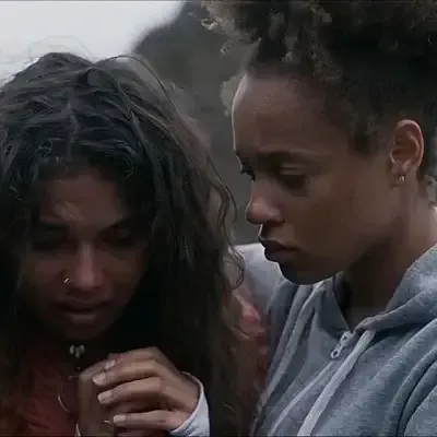   Helena Howard v Divjini