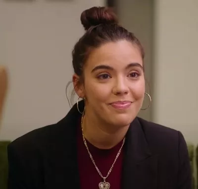   Samantha Boscarino kao Ariana Alvarez
