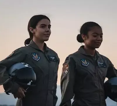   Samantha Boscarino i Top Gun Maverick