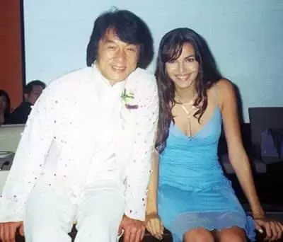   Taina Muller con Jackie Chan