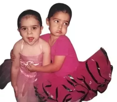   Abril Di Yorio cu sora ei