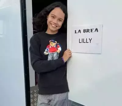   La Brea Actrice Chloe De Los Santos Biografie