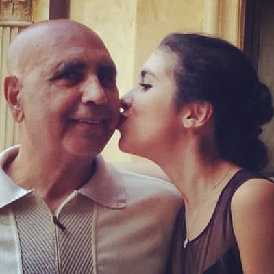   Actrița Alexa Mansour cu tatăl Zaki Mansour