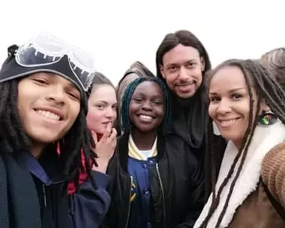   Tracy Gotoas mit L'horizon cast