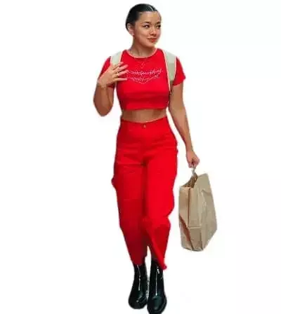   Lizzy Yu-hoogte is 5 voet 3 '