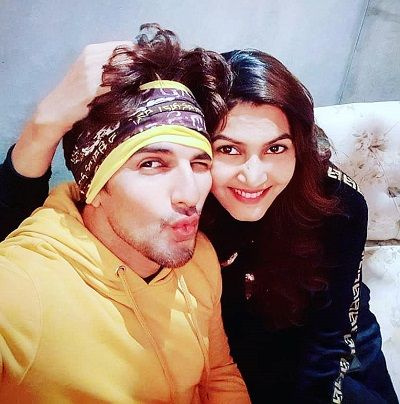   Manish Raisinghan Hustru Sangeeta Chauhan Wiki, Ålder, Biogarphy
