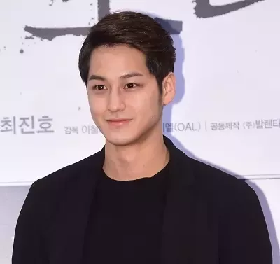   Oh Yeon Seo endine poiss-sõber Kim Bum