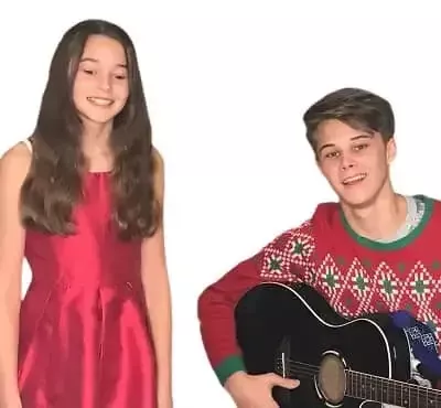  Natalia Mann과 그녀의 형제 Jamie Martin Mann