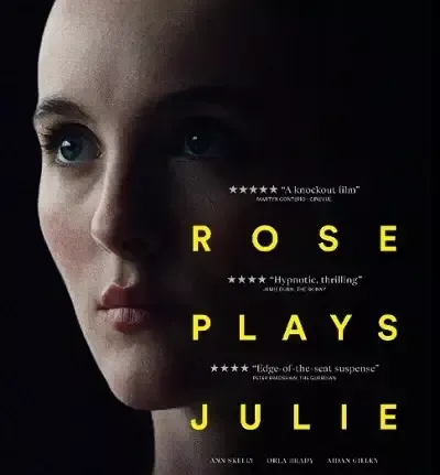   Sadie Soverall în Rose o joacă pe Julie