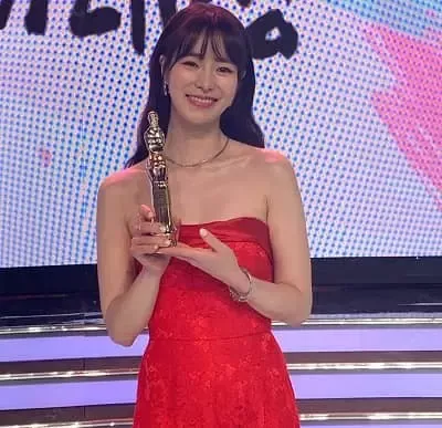   ลิมจียอนวอน Award