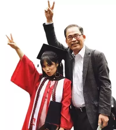   Yu Ling Wu กับพ่อของเธอ
