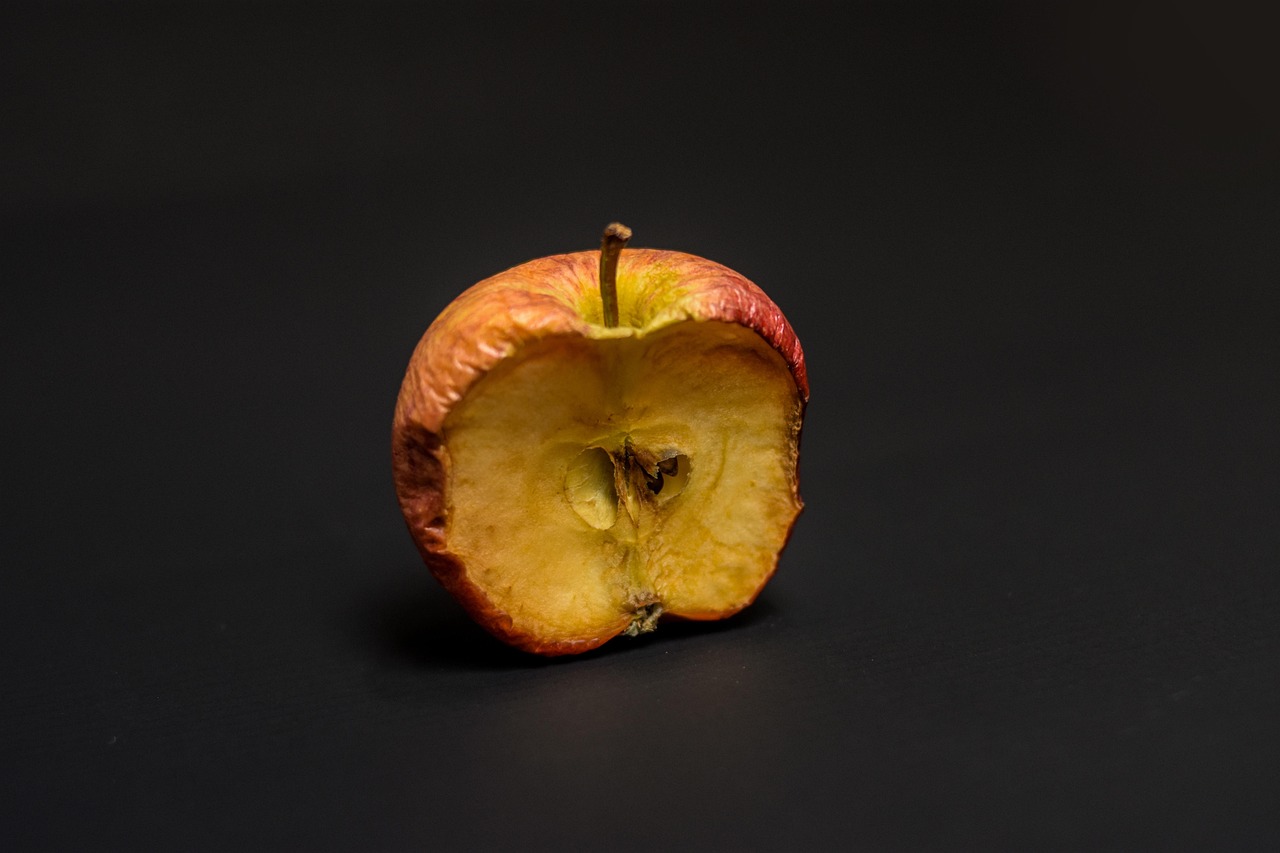 Tartaletas de manzana con hojaldre: el postre fácil y vistoso que enamora a todos