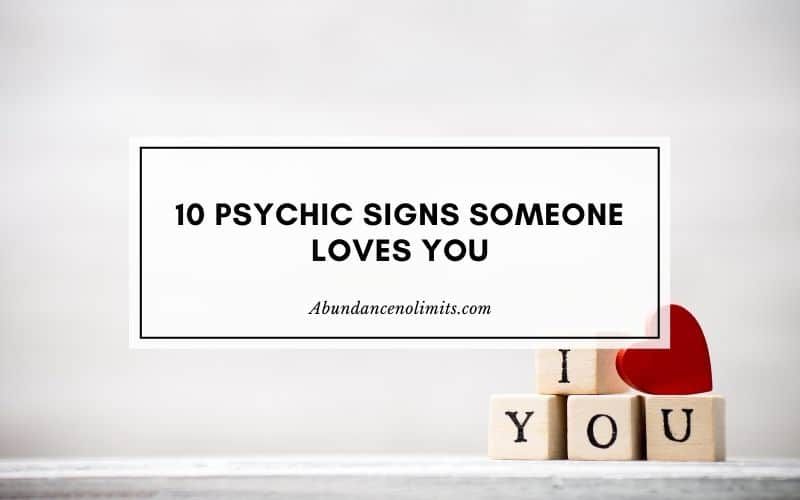 10 znaków psychicznych, że ktoś cię kocha